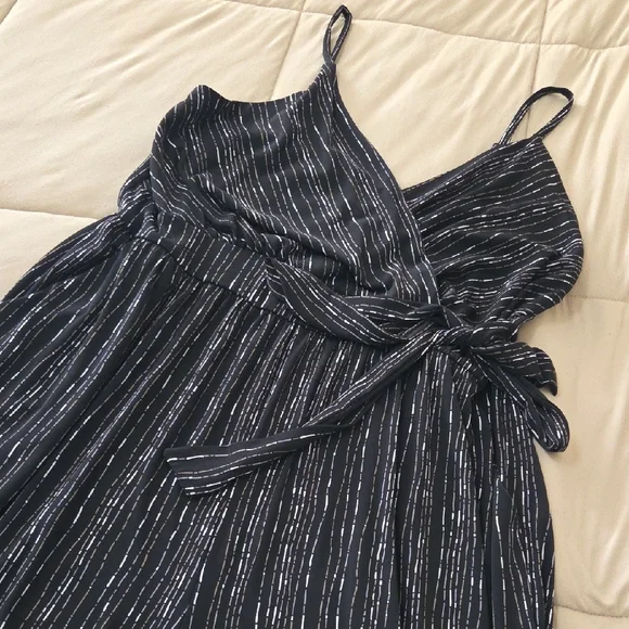 Women’s Striped Wide-Leg Jumpsuit - Picture 2 of 4